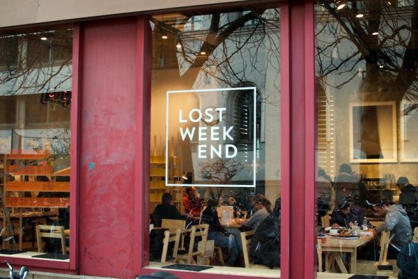 Lost Weekend - Buchhandlung Cafe Schellingstrasse | Foto: Monika Schreiner