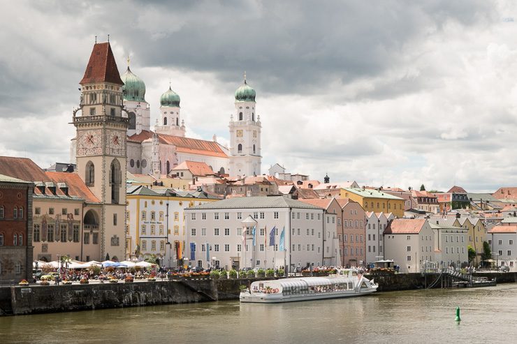 Rathausplatz und Dom in Passau - #WirEntdeckenBayern - ISARBLOG