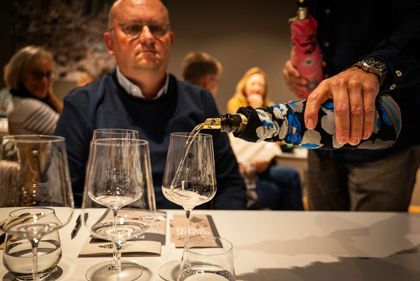 Blindverkostung beim Champagner Seminar von einfach geniessen